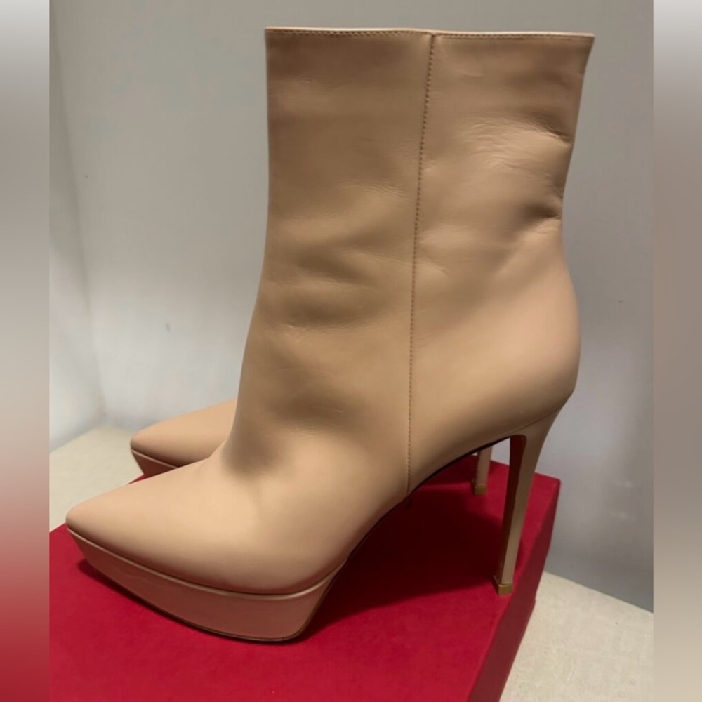 GIANVITO ROSSI Dasha Booties Size 40 NEW WITHOUT BOX Retail $1495